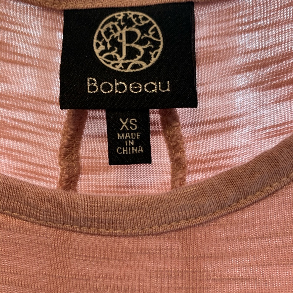 Sweet Top Perfect for Spring - Picture 2 of 3